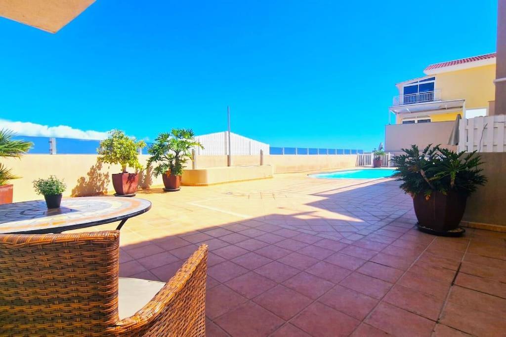Comfortable 2 Bed In Appartement *